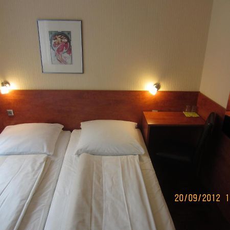Altstadt Hotel Rheinblick Düsseldorf Esterno foto
