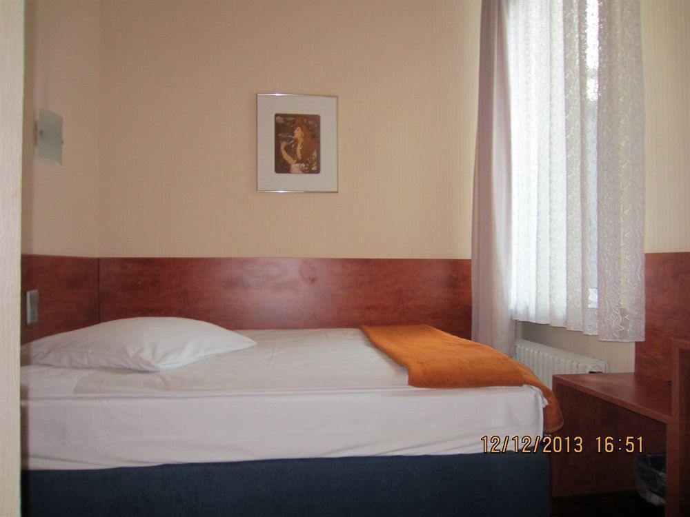 Altstadt Hotel Rheinblick Düsseldorf Esterno foto