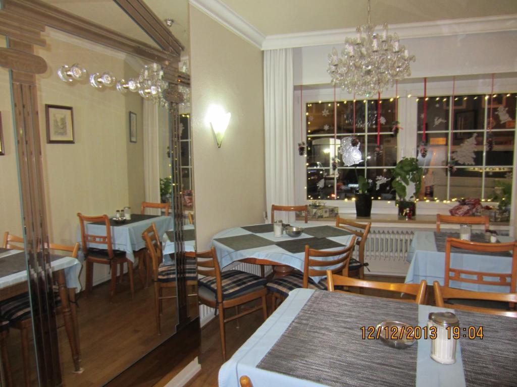 Altstadt Hotel Rheinblick Düsseldorf Esterno foto