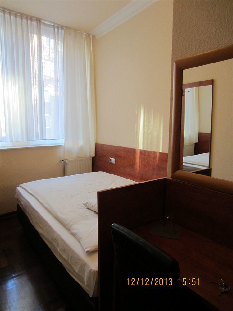 Altstadt Hotel Rheinblick Düsseldorf Esterno foto